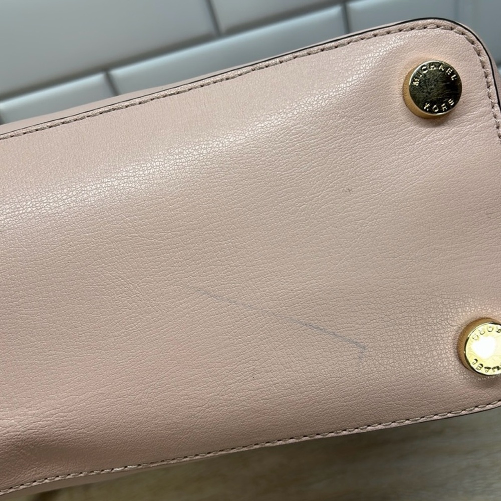 Michael Kors Emmy Backpack in Blossom-GUC! - Picture 4 of 7
